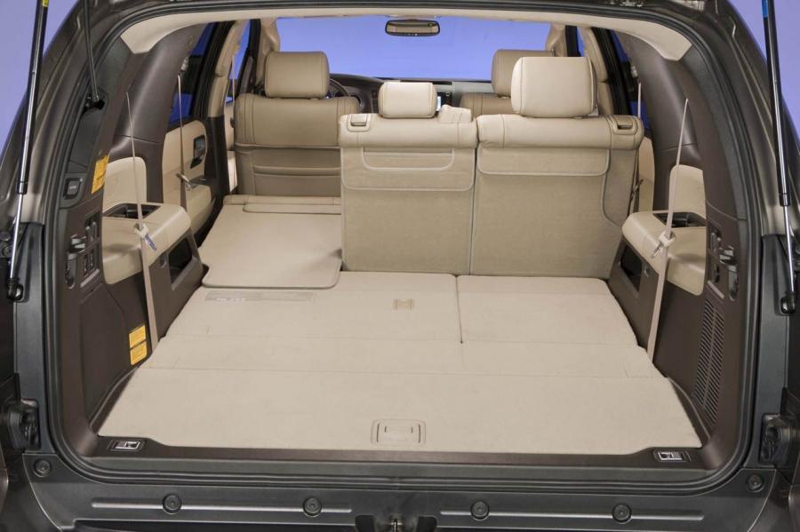  Toyota Sequoia 2013 года  (фото 19 из 50)